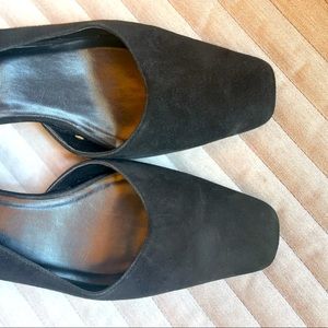 Black leather low heels- great condition